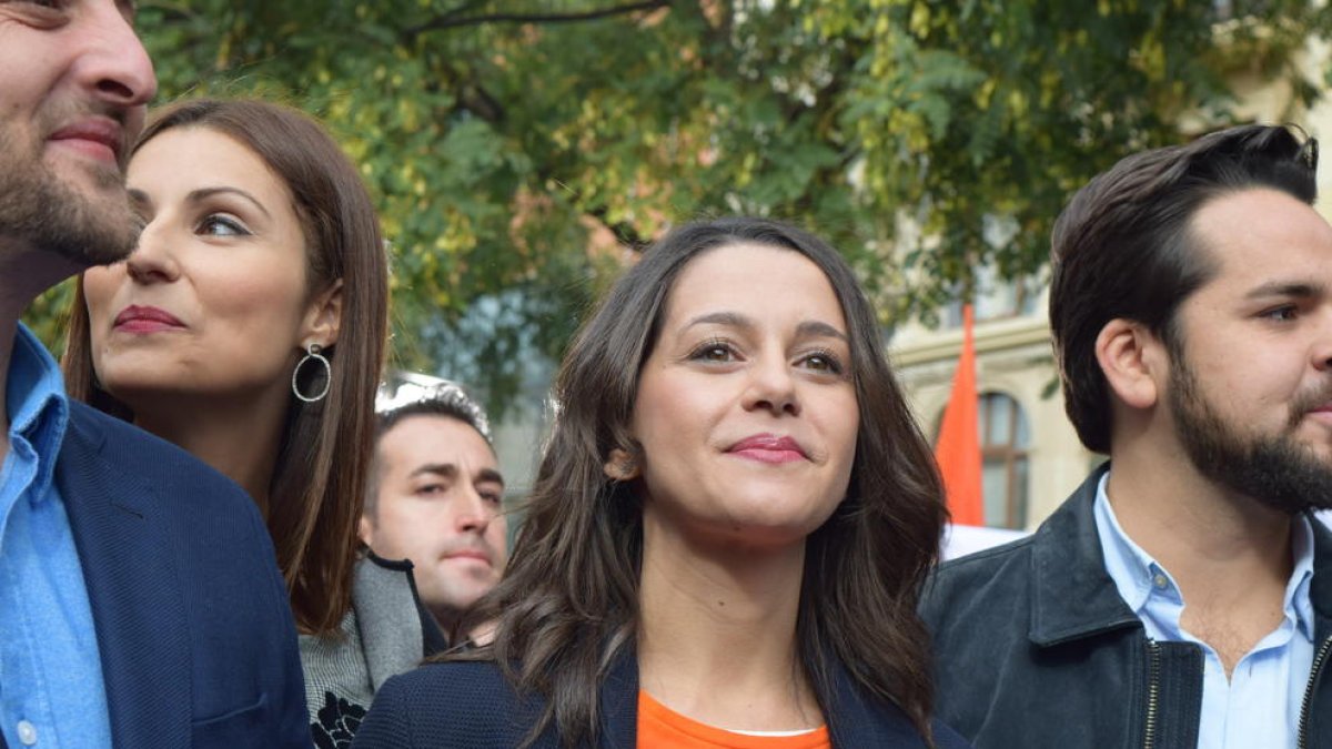 inés Arrimadas inicia la precampanya electoral al Balcó del Mediterrani