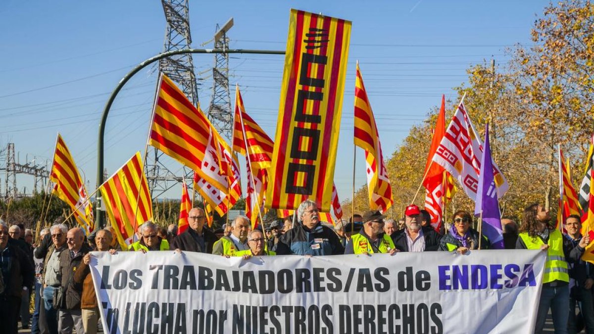 Més d'un centenar de persones han participat en aquesta aturada de treball