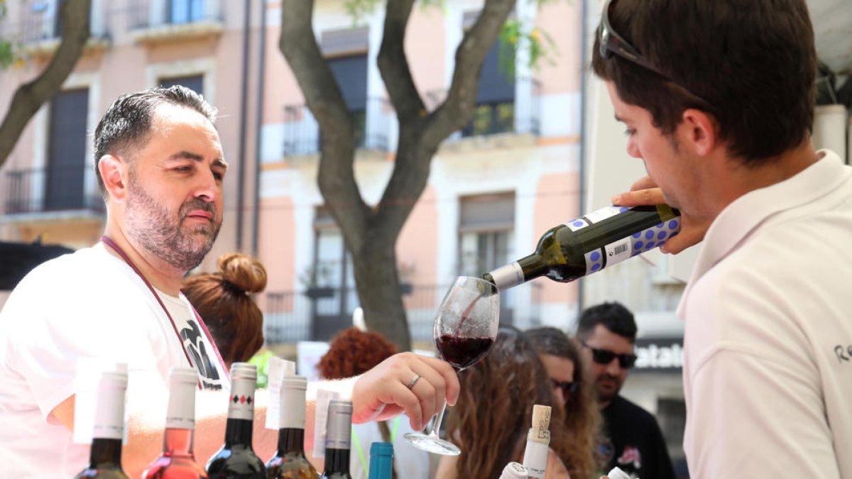 La Rambla Nova acoge la feria del vino de la DO Tarragona.