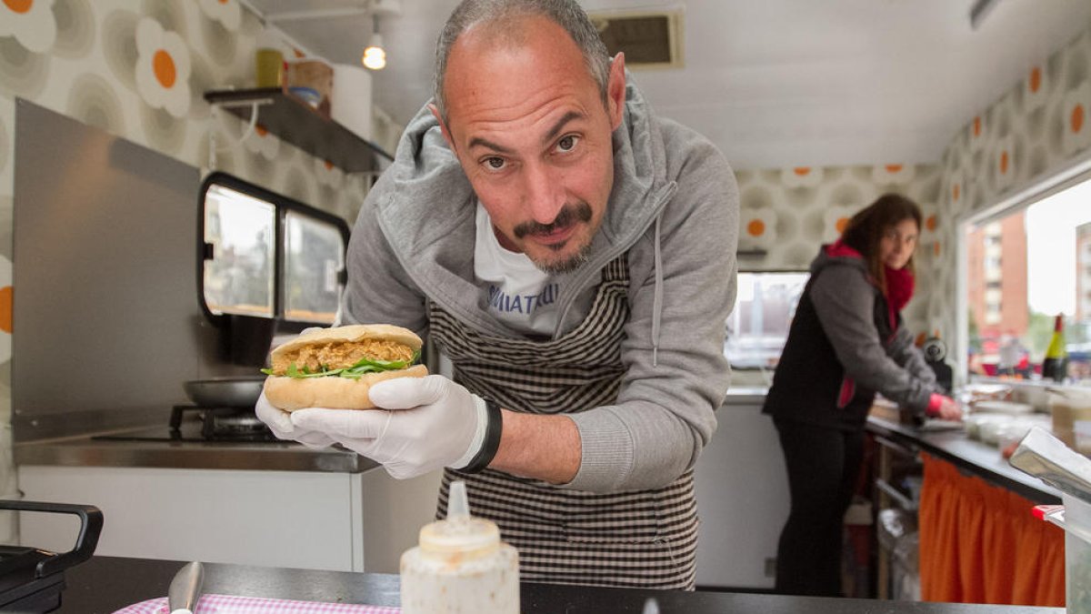 Els visitants podien triar entre una gran oferta gastronòmica de les food truck.