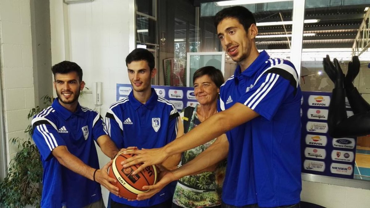 Els jugadors, durant la presentació.