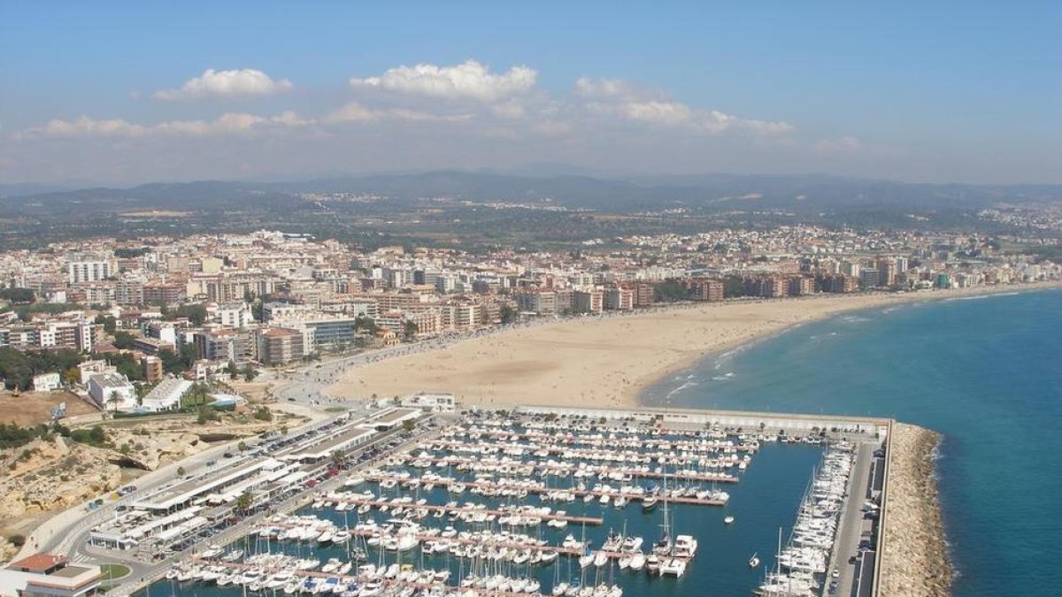 La 'I Lliga de Pesca El Codolar' arriba al Port de Torredembarra