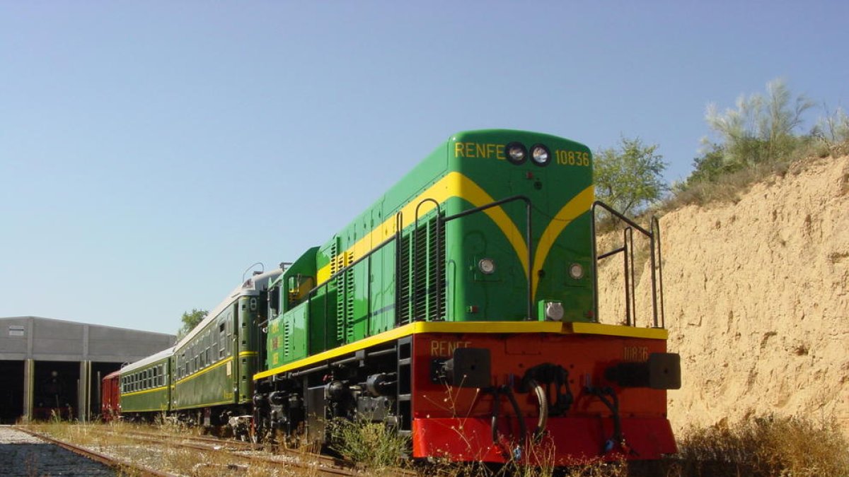 Imatge del tren 'Lo Caspolino' que ha estat restaurant per a fer un recorregut turístic.