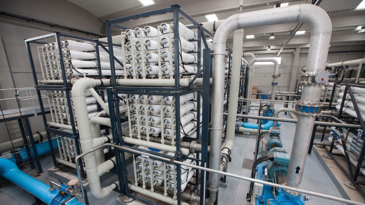La indústria química triplica el consum d'aigua reciclada