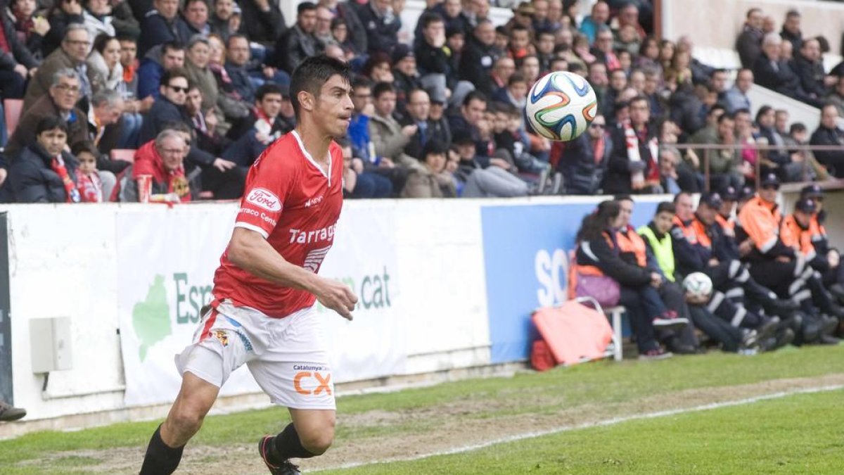 Xisco, en acción con la camiseta del Nàstic