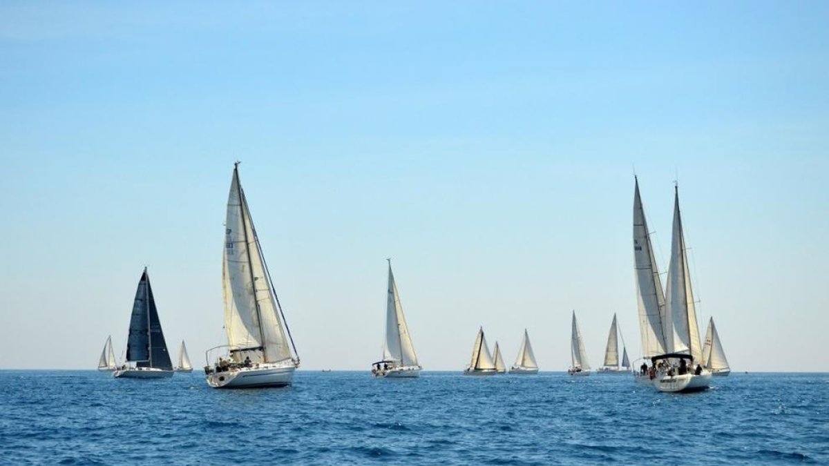 El Port de Torredembarra celebra la seva primera regata d'altura