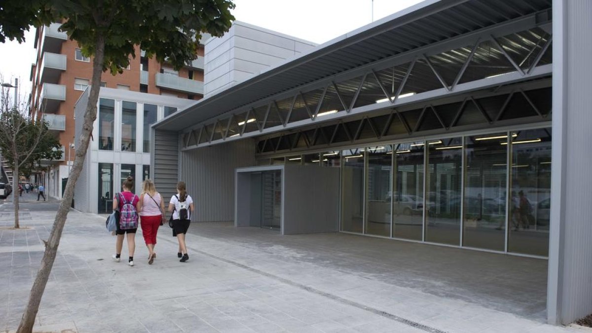 Els fets van tenir lloc a la comissaria de la Guàrdia Urbana de Tarragona.