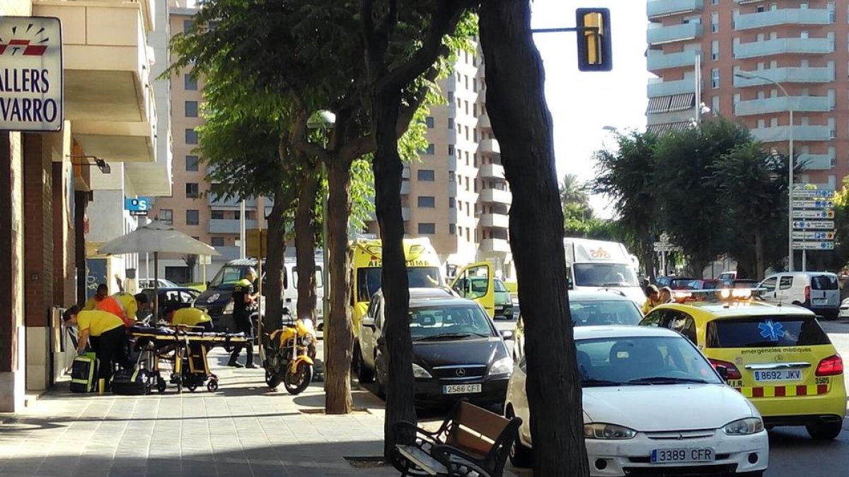 ​Atropellen un ciclista al carrer Joan Miró