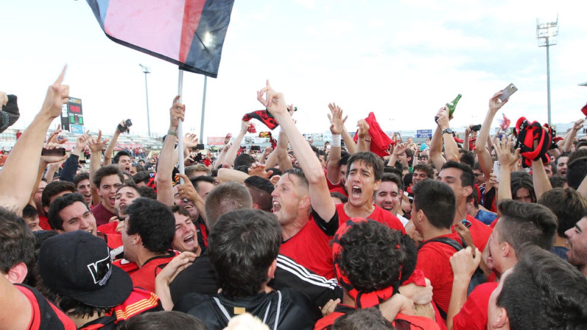 El fútbol volverá al feudo rojinegro 90 días después de la consecución del ascenso contra el Racing.