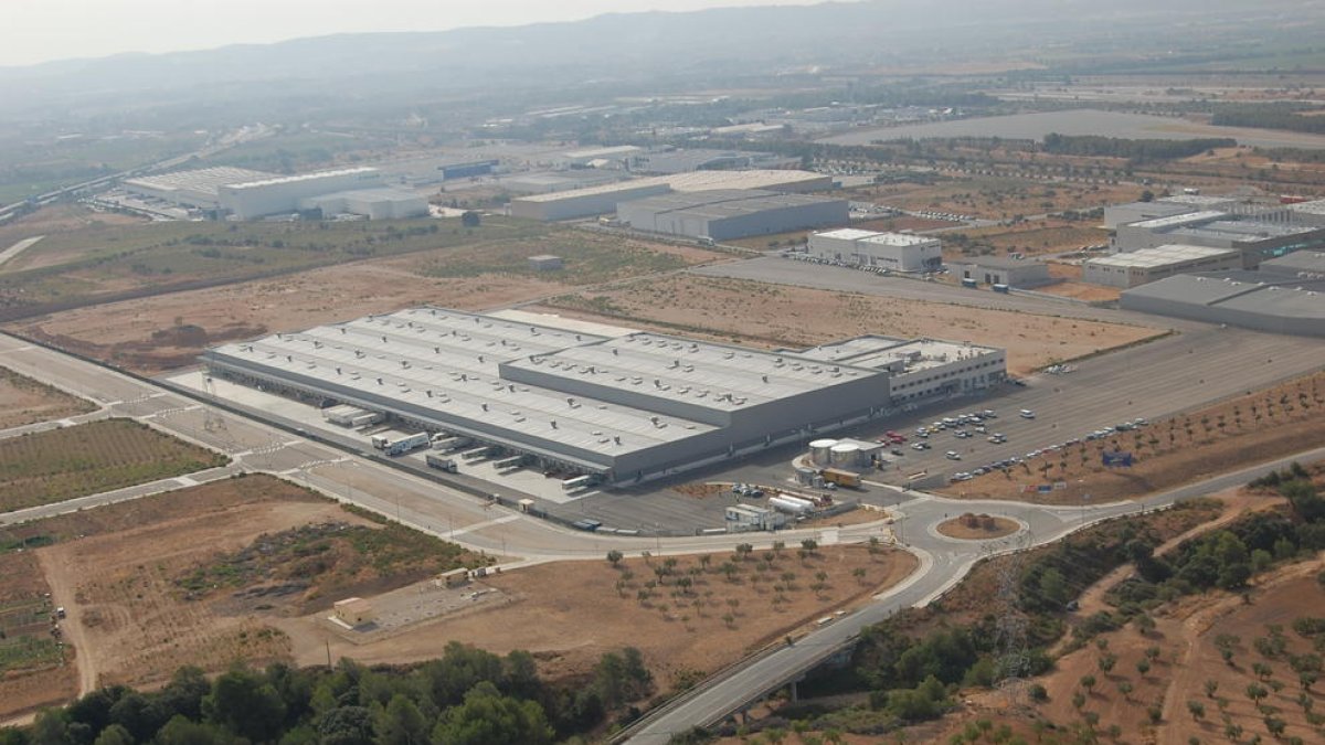 Imatge de la nova planta de magatzem i distribució d'El Corte Inglés a la Bisbal del Penedès.