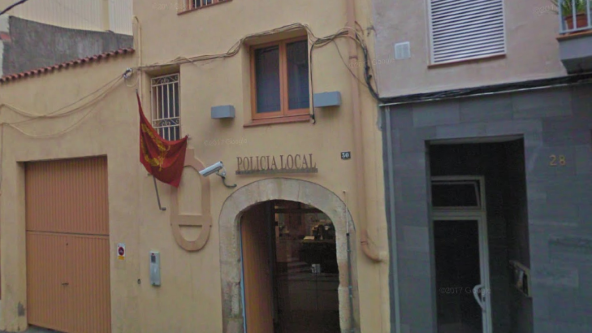 Imagen de la fachada de la Policía local de Constantí.