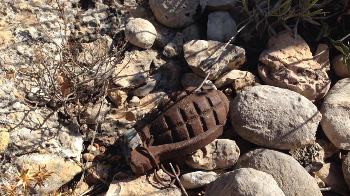 Un menor de 6 años encuentra una granada de la Guerra Civil