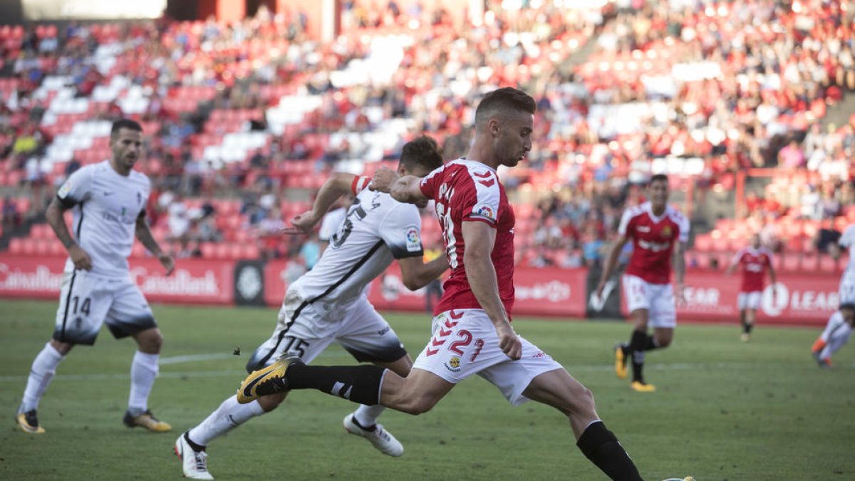 Omar Perdomo, durant el partit.