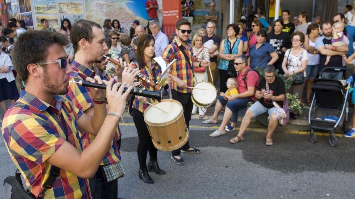 La normativa que regulará la música en la calle estará terminada en abril