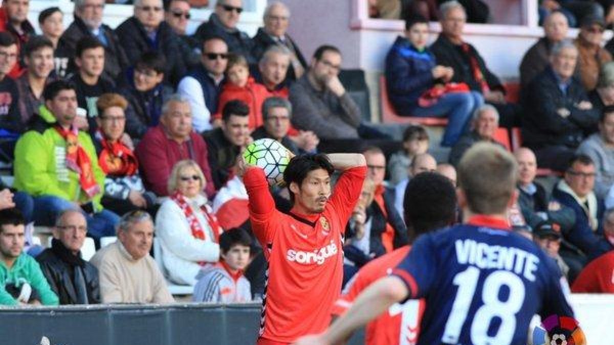 Suzuki, ante el Numancia.