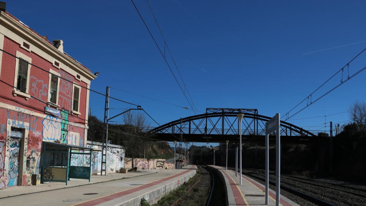 L'estació de tren de les Borges del Camp.
