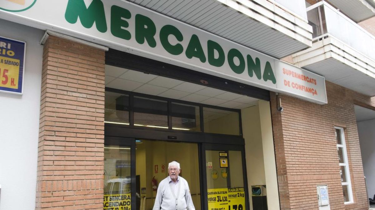 El supermercat Mercadona situat al carrer Manuel de Falla.