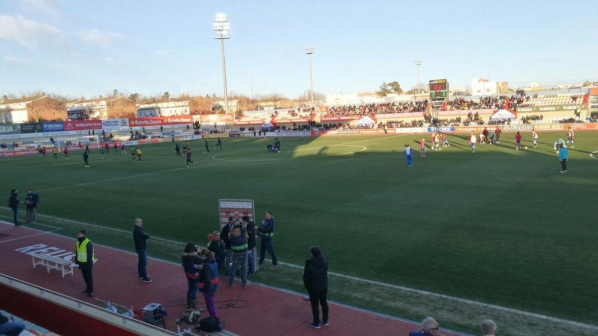 El estadio Municipal de Reus minutos antes de empezar el partido.