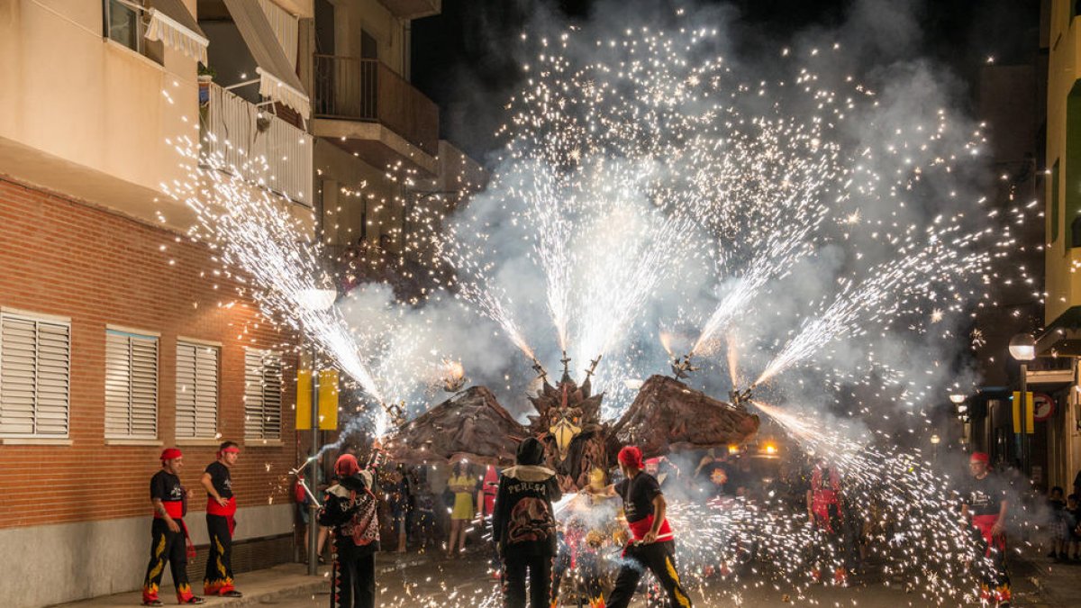 El primer encuentro de Bestiari de La Pobla de Mafumet, organizada por el Ball de Diables Els Set Pecats Capitals.