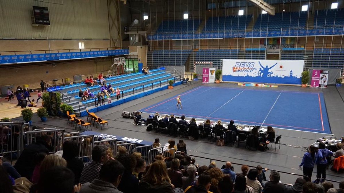 El Pavelló Olímpic acull el Campionat de Catalunya de Gimnàstica rítmica escolar