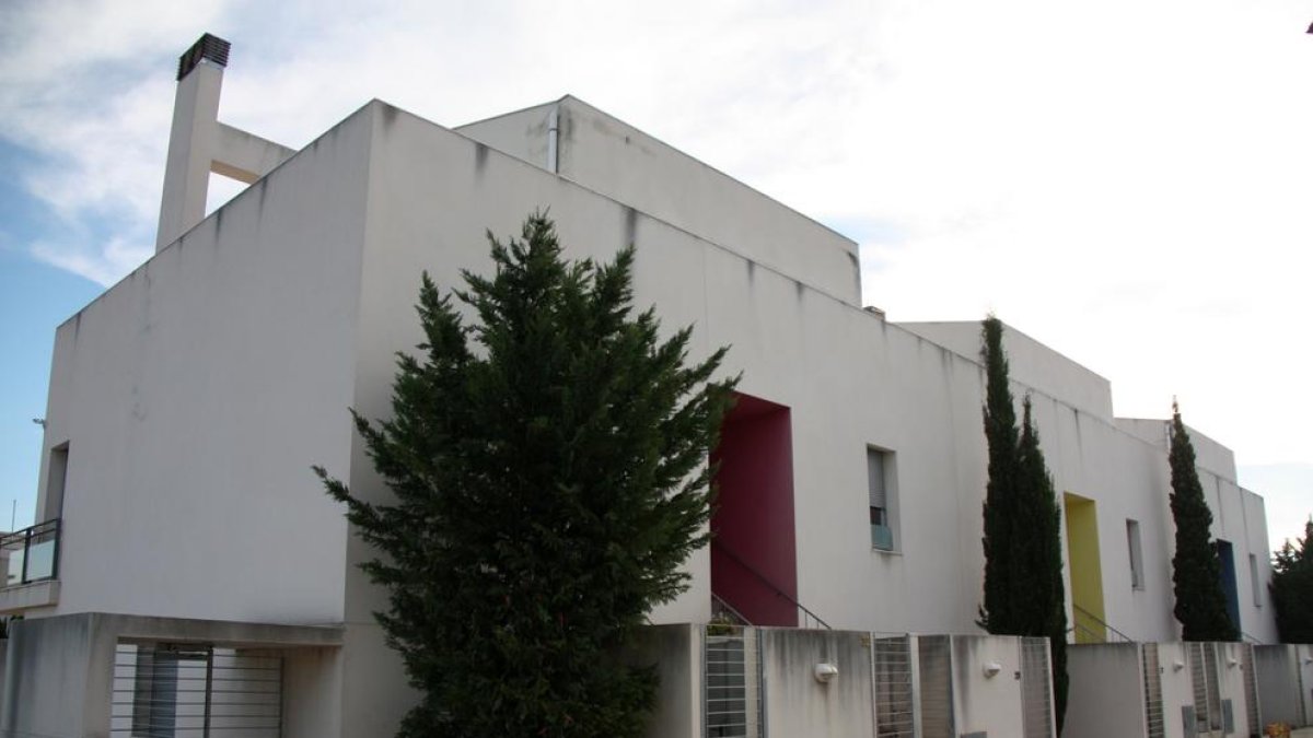 Imagen de archivo del segundo bloque de apartamentos de la promoción construida y comercializada por Turov, SL.