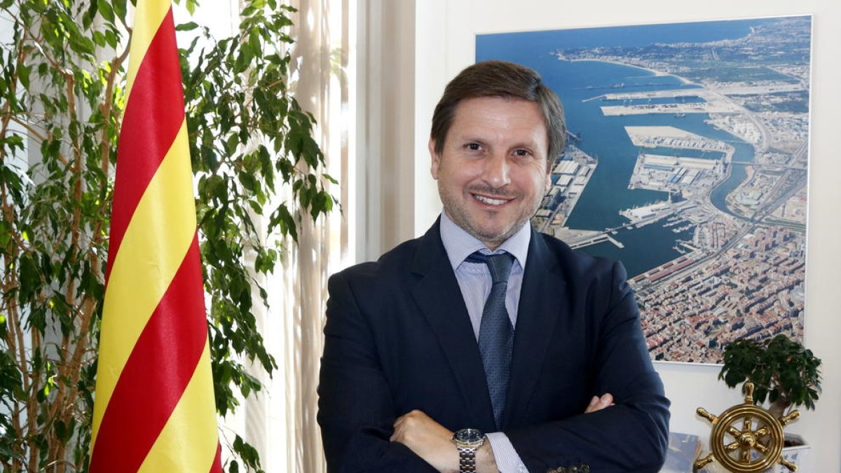 El presidente del Port de Tarragona, Josep Andreu, en su despacho.