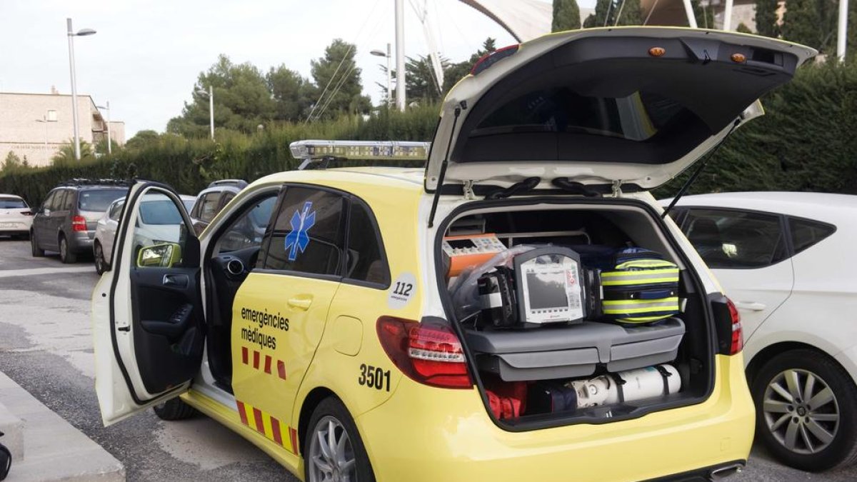 Los vecinos de Sant Pere y Sant Pau emprenderán acciones para recuperar la ambulancia