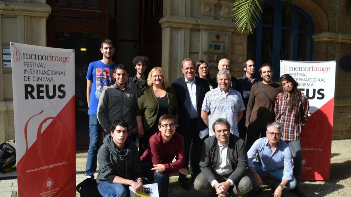 Els participants a la presentació del festival de cinema de Reus.