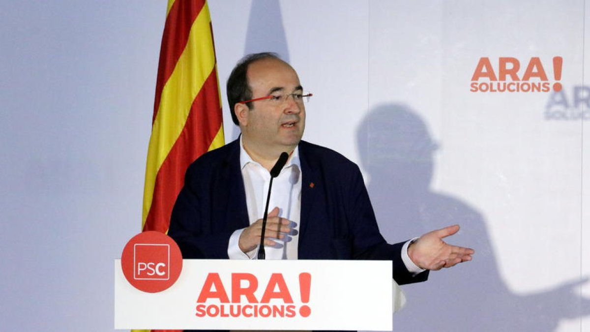 Miquel Iceta, líder del PSC, en una intervenció davant els mitjans.