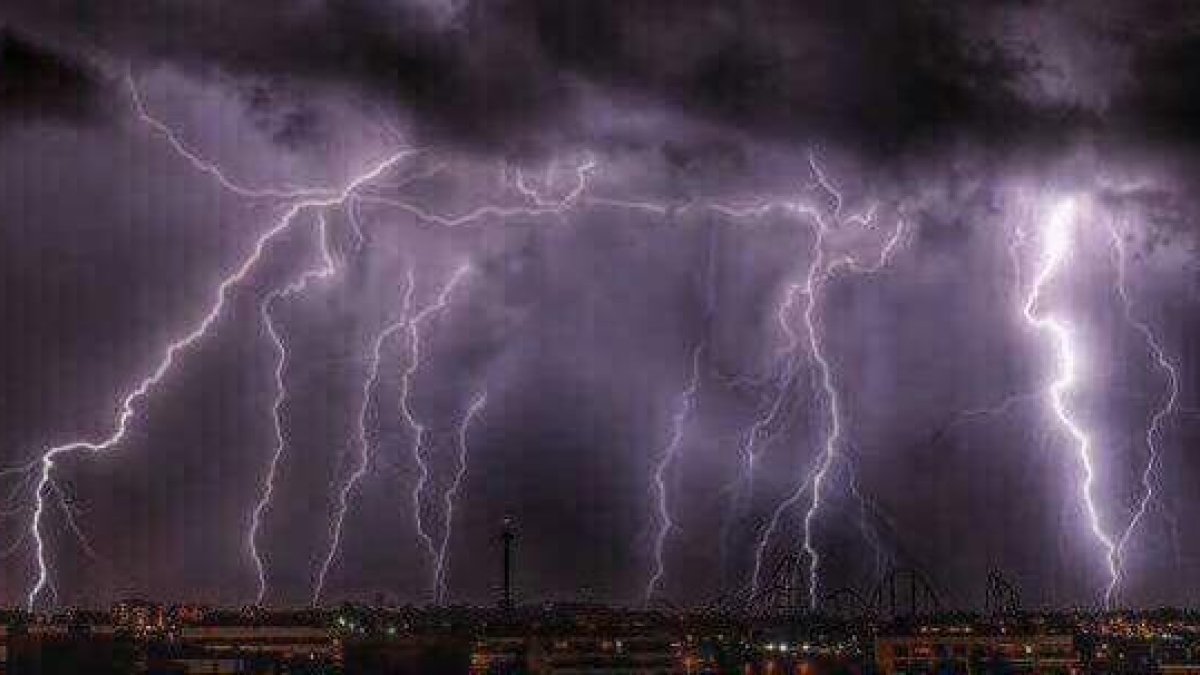 La forta tempesta elèctrica sobre el Camp de Tarragona