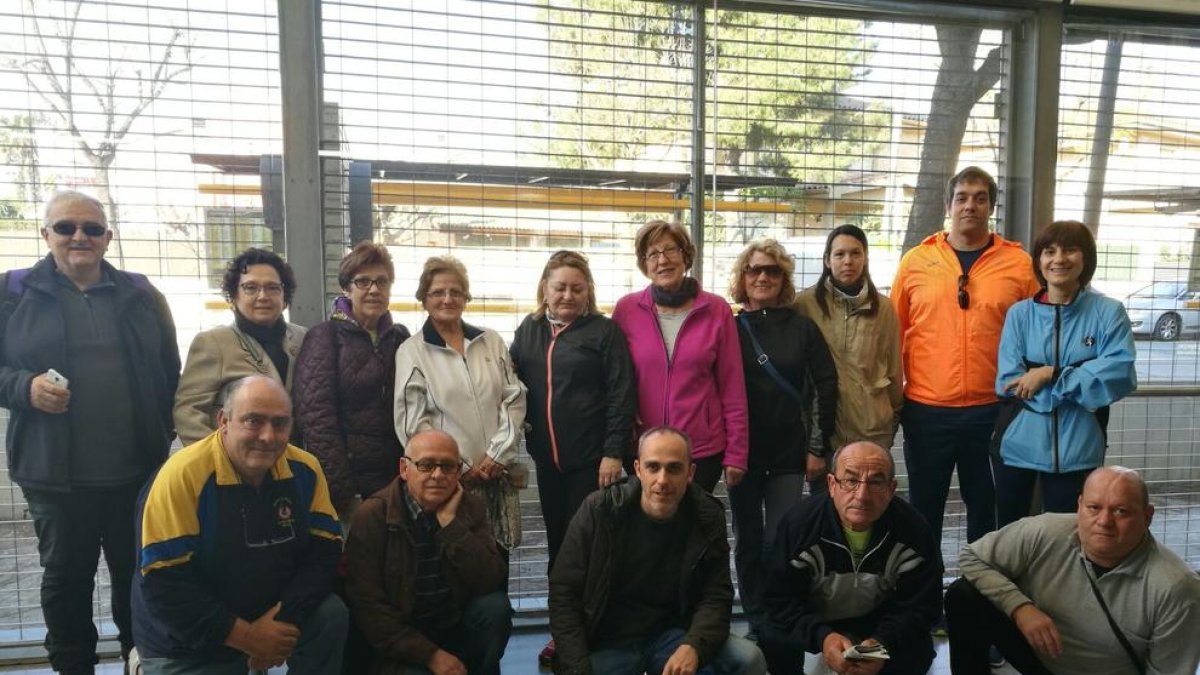 Los primeros participantes en el proyecto salieron a caminar.