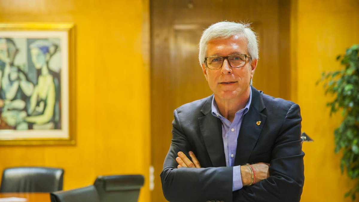 L'alcalde i candidat del PSC, Josep Fèlix Ballesteros, serà un dels participants al debat.