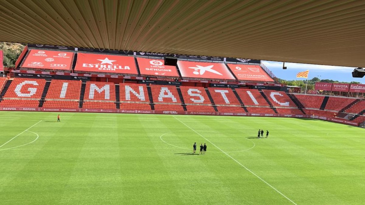 El Nou Estadi abans del Nàstic-Espanyol B