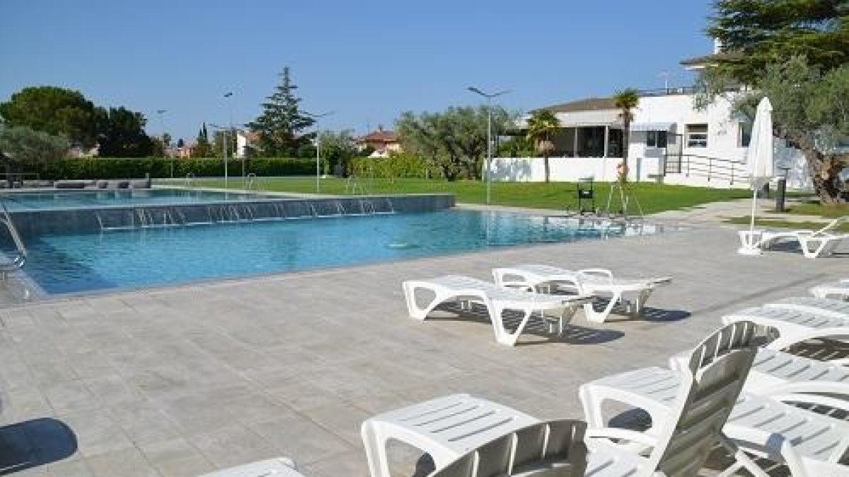 Piscina municipal d'estiu de Móra d'Ebre.