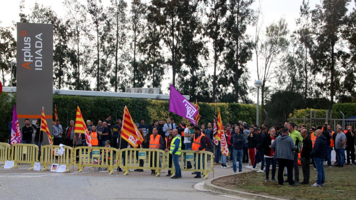 Imatge de la protesta dels treballadors d'Idiada durant la jornada de vaga.