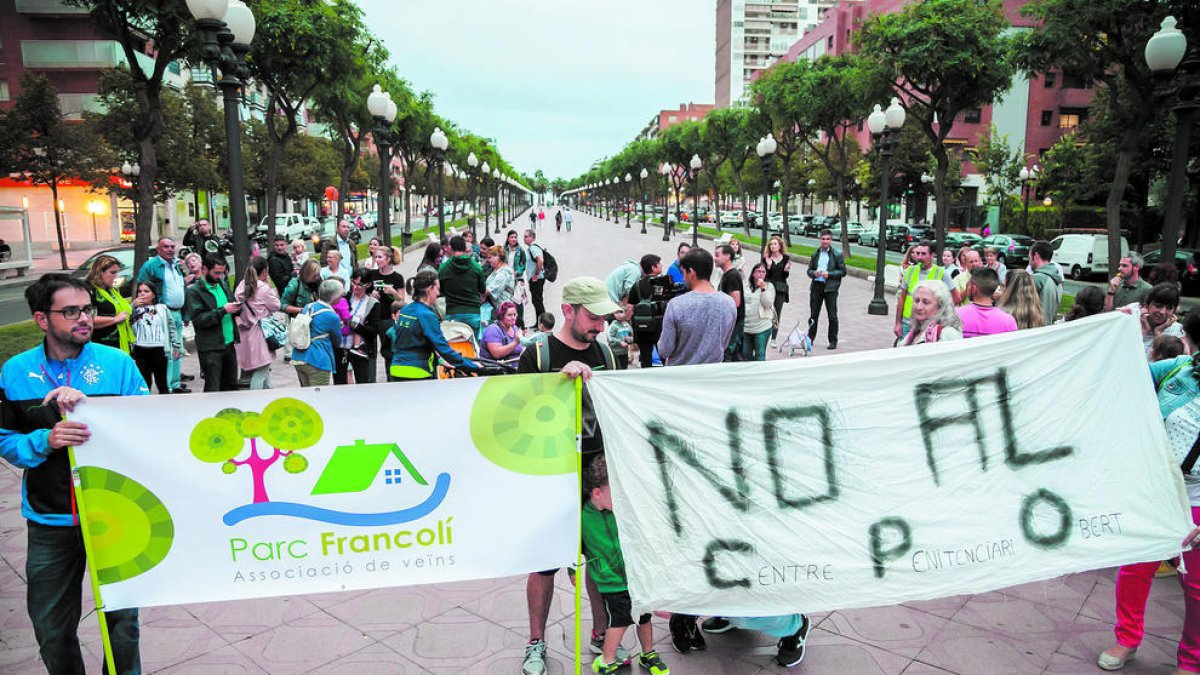 El pasado 10 de octubre los vecinos del Parc del Francolí iniciaron movilizaciones para exigir la paralización del CPO.