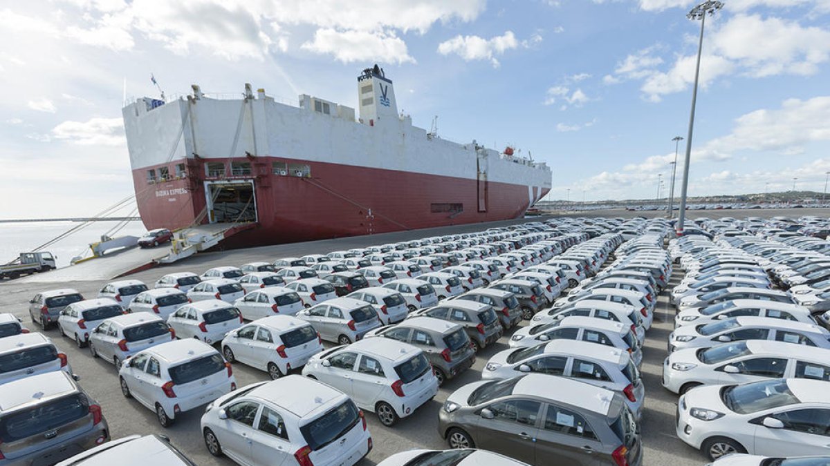 Imatge d'arxiu de la terminal de vehicles del port de Tarragona.