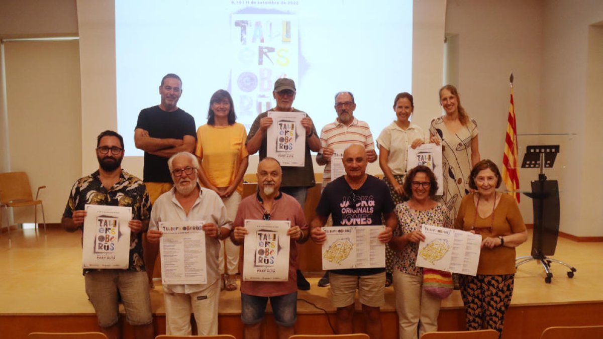 Imagen de los artistas e impulsores de las jornadas Tallers Oberts de los artistas de la Part Alta de Tarragona.