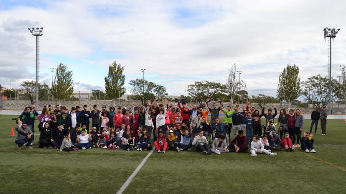 Imagen de los participantes al encuentro.