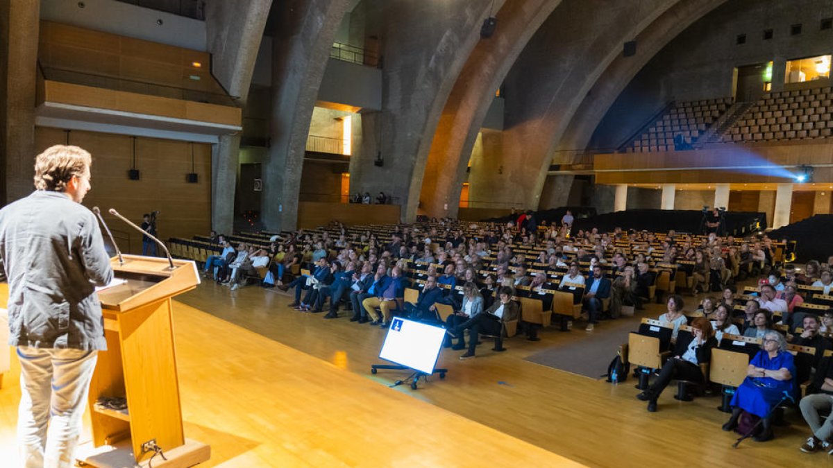 El Palau de Congressos de Tarragona va acollir la jornada inicial del procés participatiu del POUM.