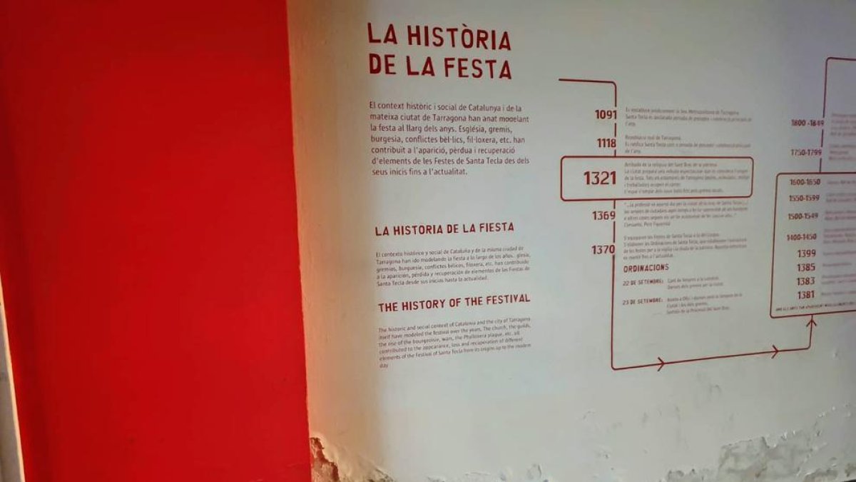 La Casa de la Festa estava plena d'humitats i filtracions des que es va inaugurar.