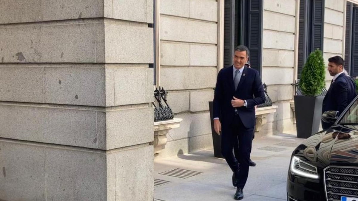 El president del govern espanyol, Pedro Sánchez, a l'arribada al Congrés al debat de política general.