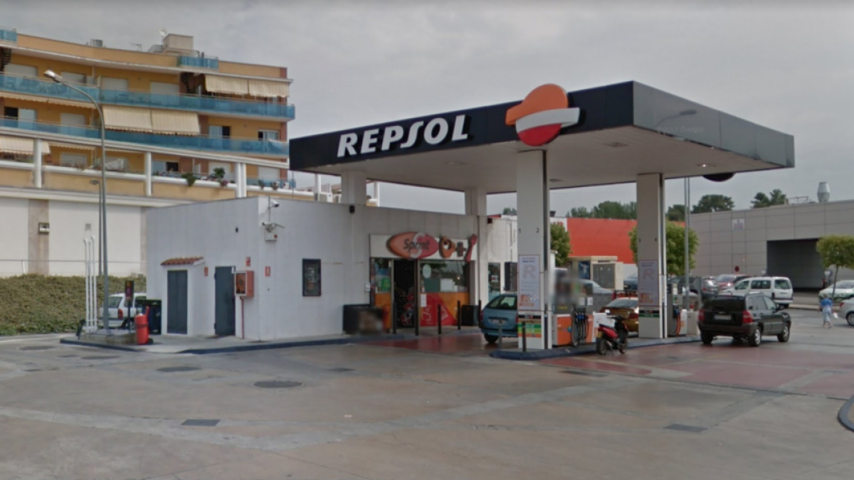 El atraco se ha producido pasadas las cuatro de la tarde en una gasolinera de Cunit.