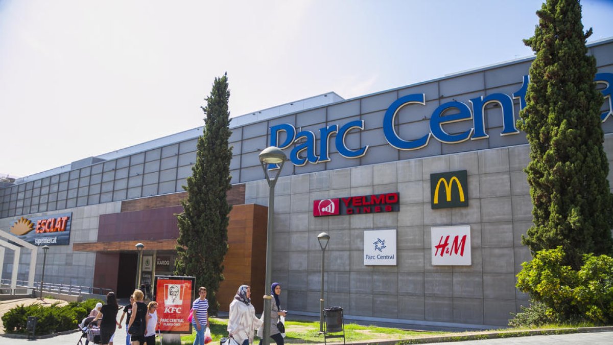 El robo se cometió en una tienda de ropa.