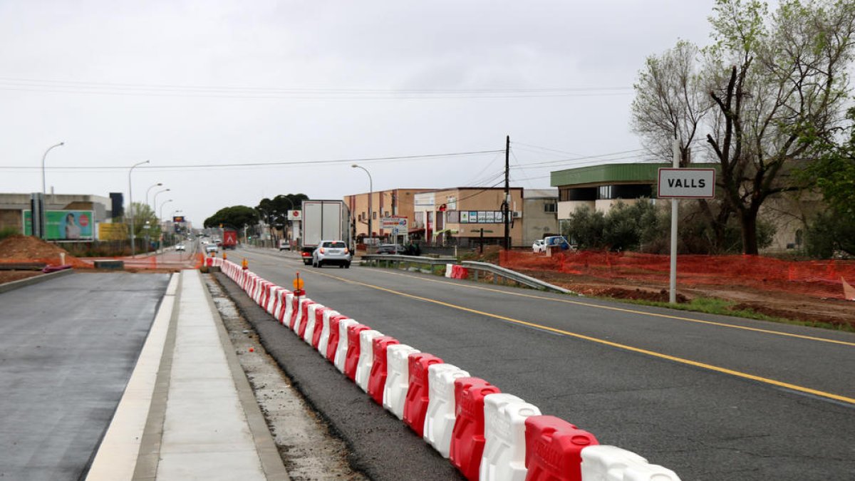 Una de las entradas de Valls donde se están haciendo obras para ampliar el polígono industrial Fecha de publicación: martes 19 de abril del 2022, 08:00 Localización: Valles Autor: Mar Rovira