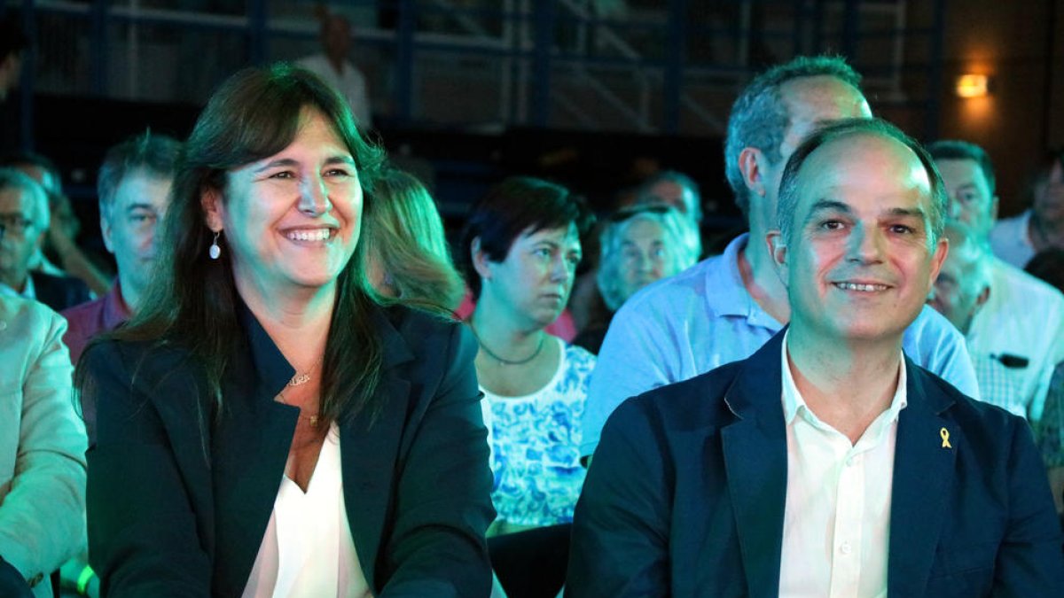 La nueva presidenta de JxCat, Laura Borràs, y Jordi Turull nuevo secretario general del partido.