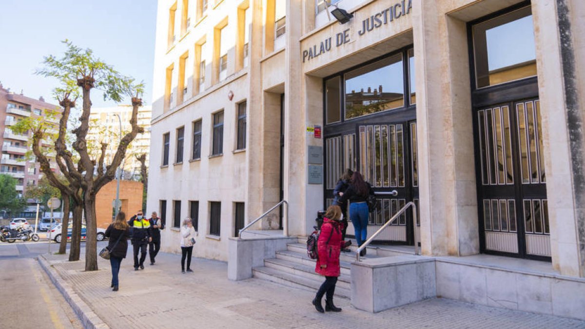 L'edifici de l'Audiència Provincial, que s'ha de substituir pel nou Fòrum Judicial.