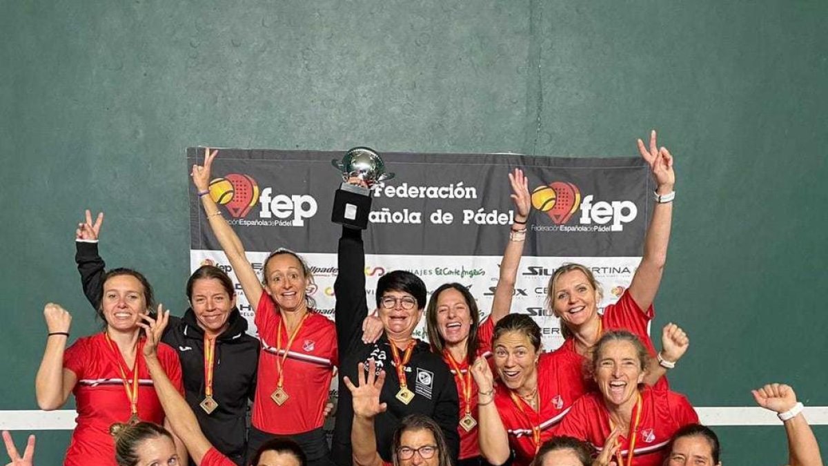 L'equip de veteranes del Tennis Tarragona es proclama campió d'Espanya