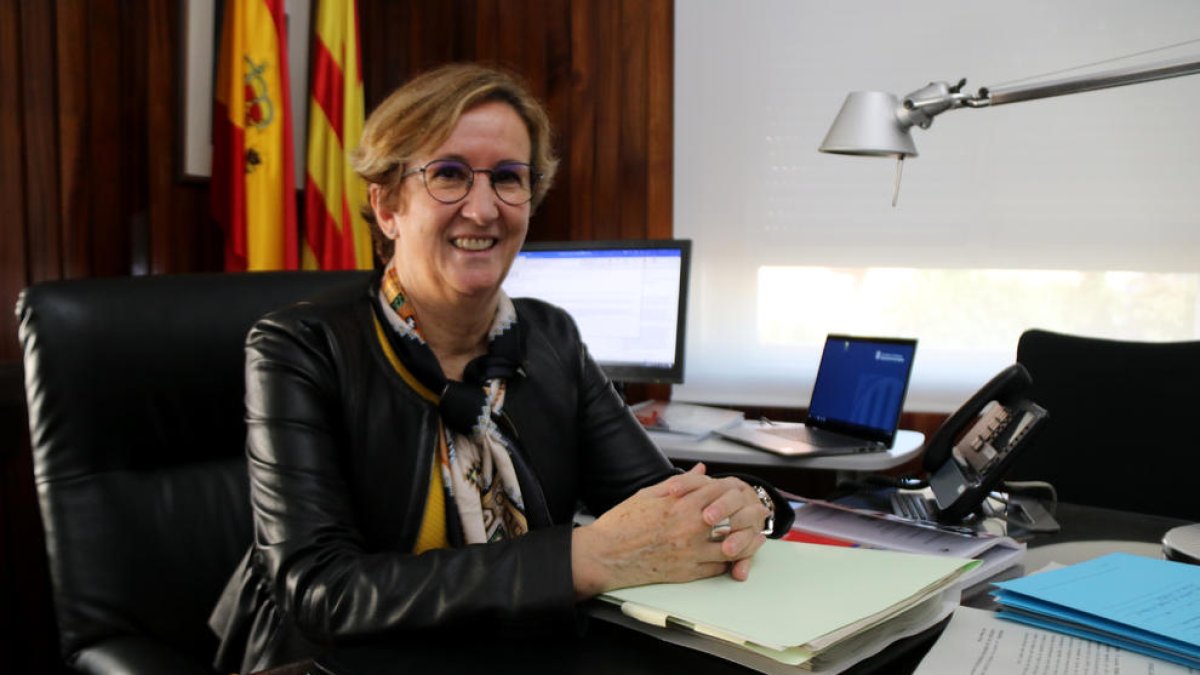 La fiscal jefe, María José Osuna, en su despacho en la Audiencia de Tarragona.
