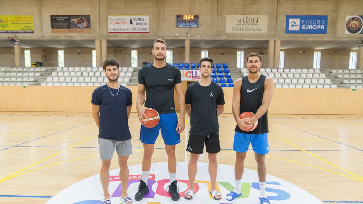 Imatge de la presentació dels últims fitxatges del CB Salou.